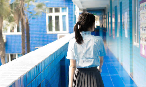 西区如何找到一个可以帮助我生孩子的女人？